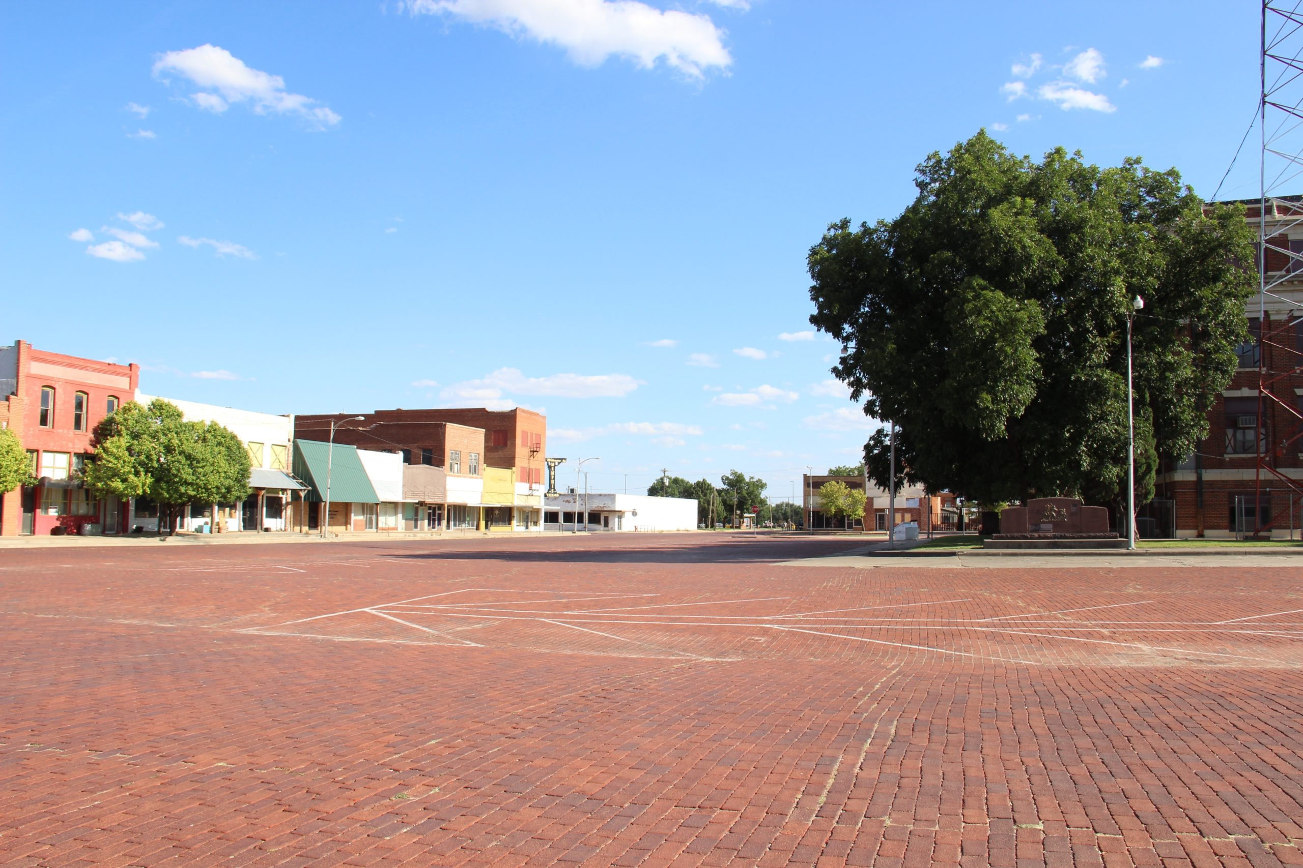 hall county, texas, center of town